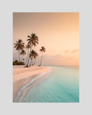Affiche d’une plage tropicale au coucher du soleil avec mer turquoise, sable clair et palmiers élancés